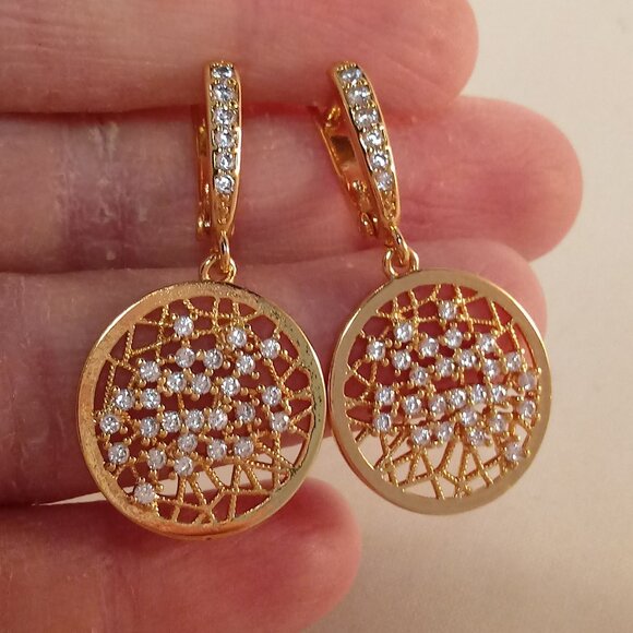 18K Yellow Gold Filled Circle Carved Web Diamond Zircon Dangle Earrings Gorgeous - Picture 7 of 7